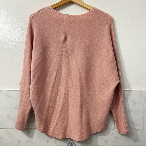 Women's Pink M Long Sleeve Sweater Girls Unite Bimbo Casual Lightweight Feminine - Picture 3 of 7